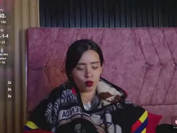 Katiie_m  live sex cam