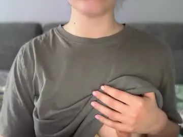 Krisskiss001  live sex cam