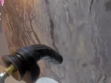 Lia_sucker  live sex cam