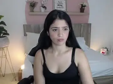 Lucia_henao_  live sex cam