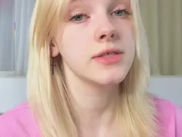 Wildadearborn  live sex cam