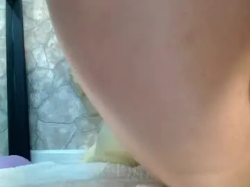 Alidaalida2  live sex cam