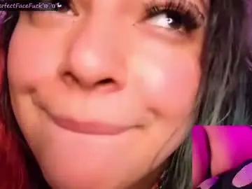 Booboosperfectfacefuck  live sex cam