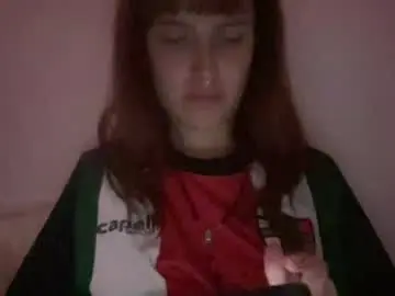 Braunsaraa  live sex cam