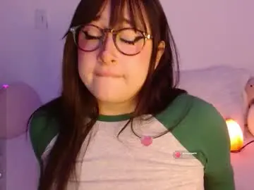 Crystalitesq  live sex cam