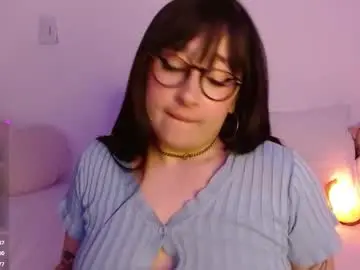 Crystalitesq  live sex cam