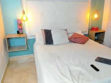 Dominikdiaz  live sex cam