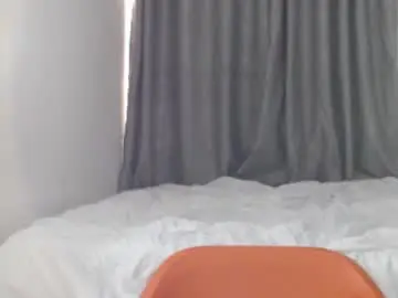 Hornyxbum  live sex cam