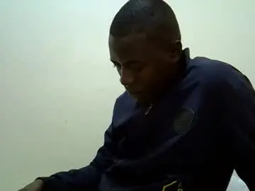 Larn_c  live sex cam