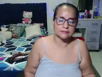 Pervert_mommy_x  live sex cam