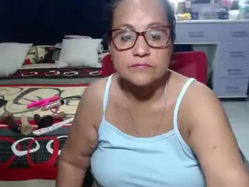 Pervert_mommy_x  live sex cam