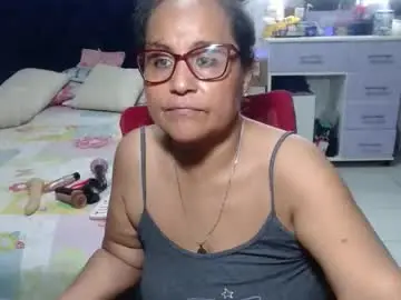 Pervert_mommy_x  live sex cam