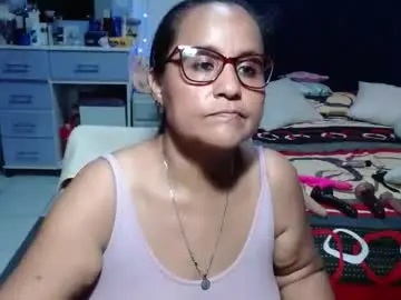 Pervert_mommy_x  live sex cam