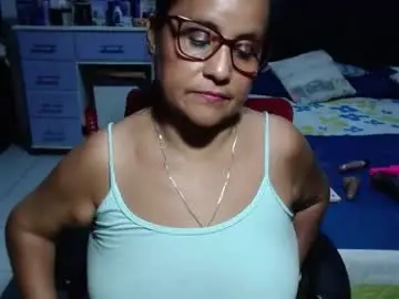 Pervert_mommy_x  live sex cam