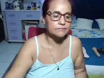 Pervert_mommy_x  live sex cam