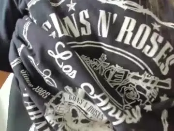 Squirttati33  live sex cam