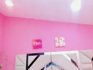 Tania_brown01  live sex cam