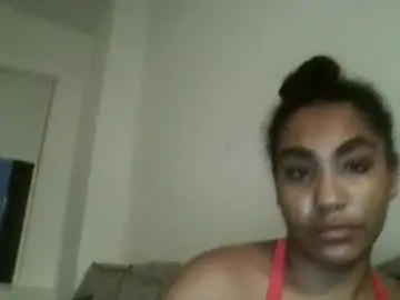 Thtsexcgyal  live sex cam