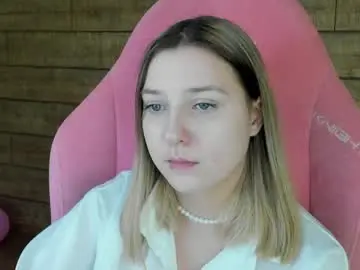 Tinaburton  live sex cam