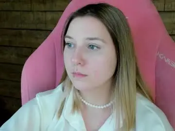 Tinaburton  live sex cam