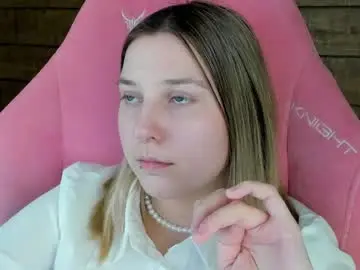 Tinaburton  live sex cam