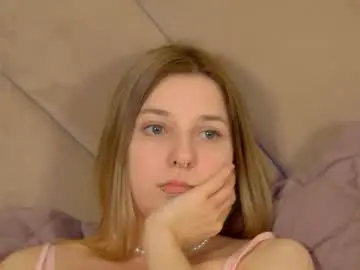 Tinaburton  live sex cam