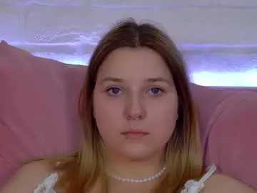 Tinaburton  live sex cam