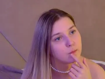 Tinaburton  live sex cam