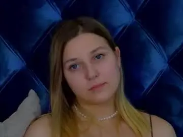 Tinaburton  live sex cam