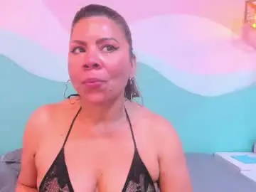 Corina_taylor12  live sex cam