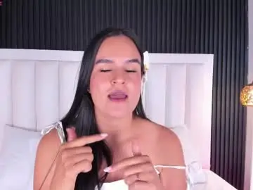 Luciemillerr  live sex cam