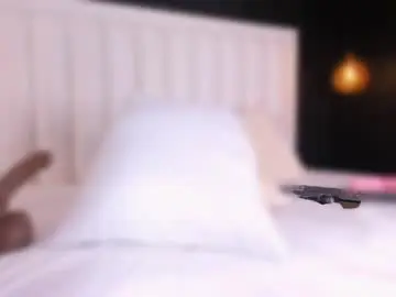 Luciemillerr  live sex cam