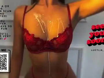 Lucylia_  live sex cam
