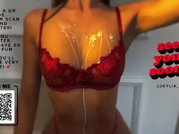 Lucylia_  live sex cam