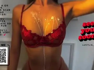 Lucylia_  live sex cam