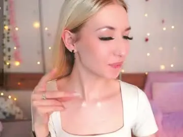 Machellehollenback  live sex cam