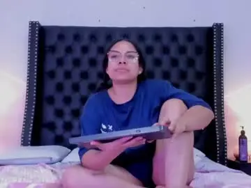 Mia_hiill_  live sex cam