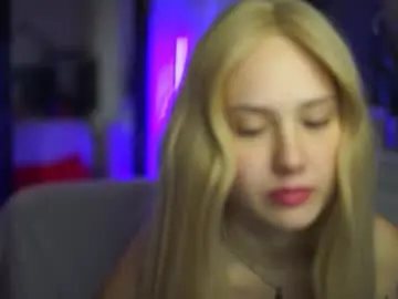 Newkitty_18  live sex cam