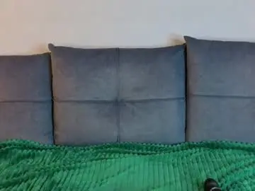 Ohyumiyes  live sex cam
