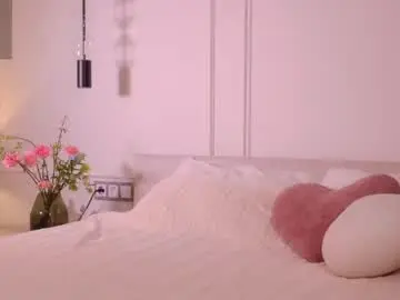 Rinassecret  live sex cam