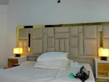 Valtira_nova  live sex cam