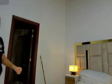 Valtira_nova  live sex cam