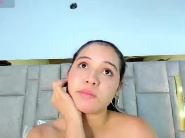 Valtira_nova  live sex cam