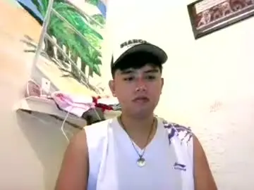 Cutiehunk_lance  live sex cam