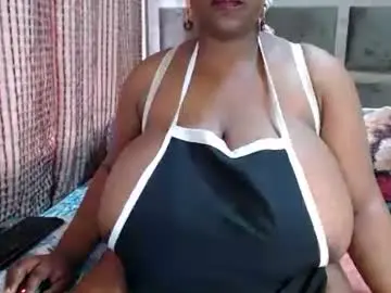 Darkbusty  live sex cam