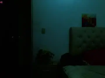 Estrella_hank  live sex cam