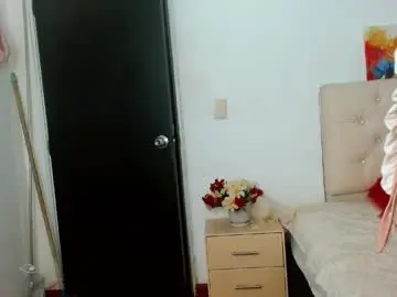 Estrella_hank  live sex cam