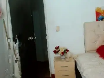 Estrella_hank  live sex cam