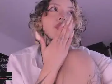 Hazellwitch  live sex cam