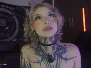 Hazellwitch  live sex cam